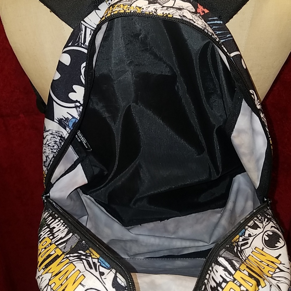 Batman Backpack - Picture 6 of 8